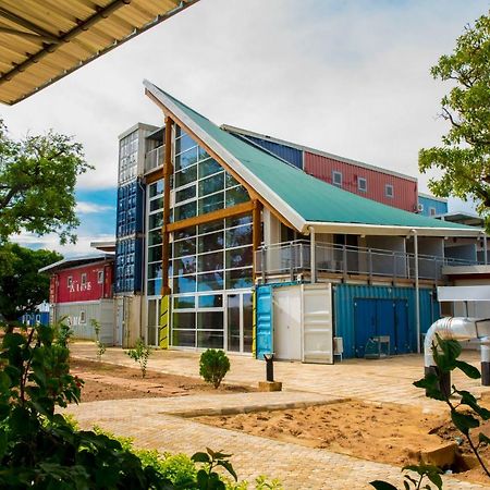 Dunia Hotel Ouagadougou Loumbila ภายนอก รูปภาพ