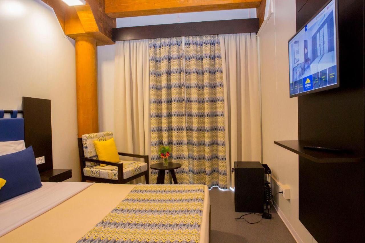 Dunia Hotel Ouagadougou Loumbila ภายนอก รูปภาพ