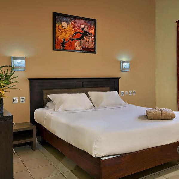 Dunia Hotel Ouagadougou Loumbila ภายนอก รูปภาพ