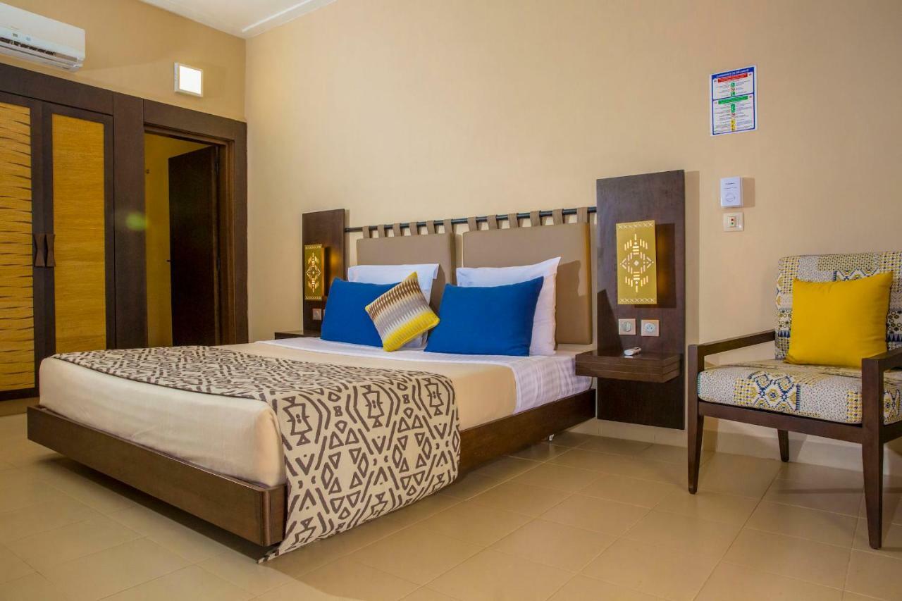Dunia Hotel Ouagadougou Loumbila ภายนอก รูปภาพ