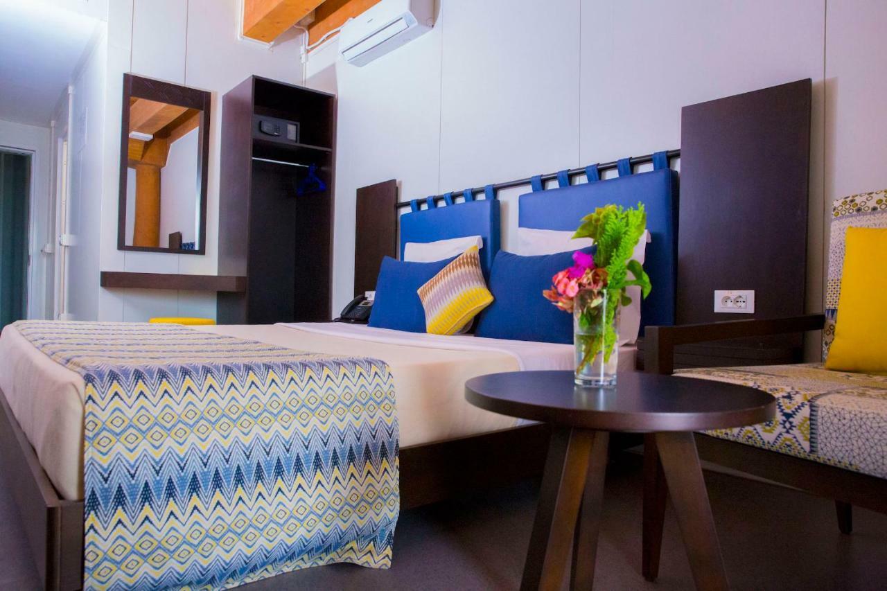 Dunia Hotel Ouagadougou Loumbila ภายนอก รูปภาพ