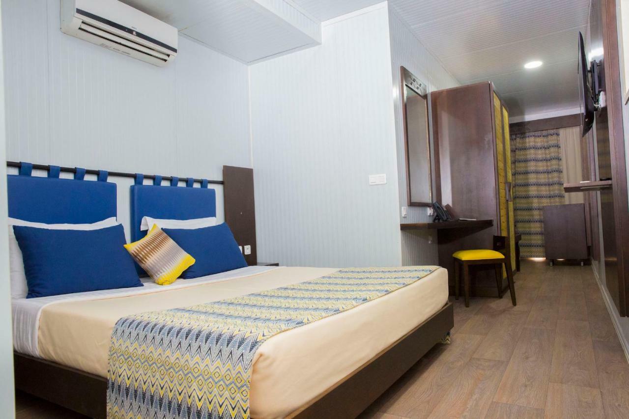 Dunia Hotel Ouagadougou Loumbila ภายนอก รูปภาพ