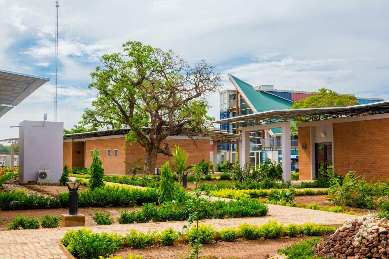Dunia Hotel Ouagadougou Loumbila ภายนอก รูปภาพ