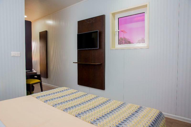 Dunia Hotel Ouagadougou Loumbila ภายนอก รูปภาพ